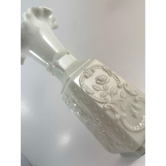 RARE!! Portieux Vallerysthal Vase Milk Glass Roses/Drama Masque Made in France - Picture 4 of 10